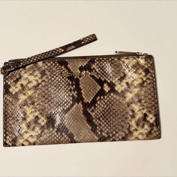 MK python wristlet - Picture 2 of 4
